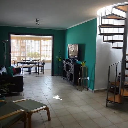 Apartamento La Pineda Apartman