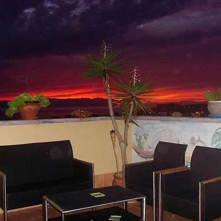 Apartamento La Pineda Apartman *